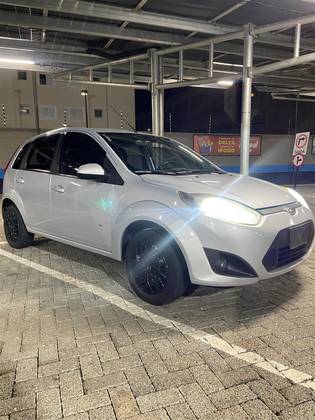 FORD FIESTA 1.6 SE HATCH 16V FLEX 4P MANUAL FORD FIESTA 1.6 SE HATCH 16V FLEX 4P MANUAL